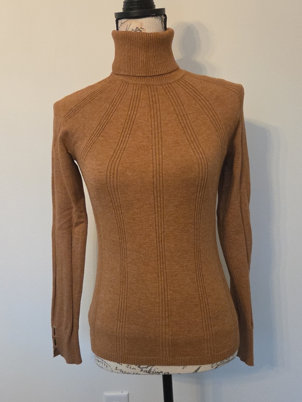 WHITE HOUSE BLACK MARKET RIBBED CAMEL TAN TURTLENECK PULLOVER XS - Picture 3 of 10